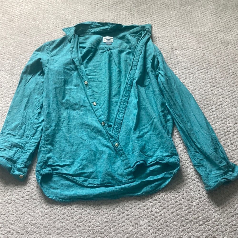 Old Navy Button down shirt - Mens